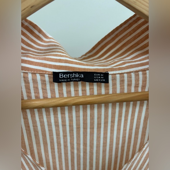 Bershka Front Tie Stripped Blouse - Picture 3 of 3